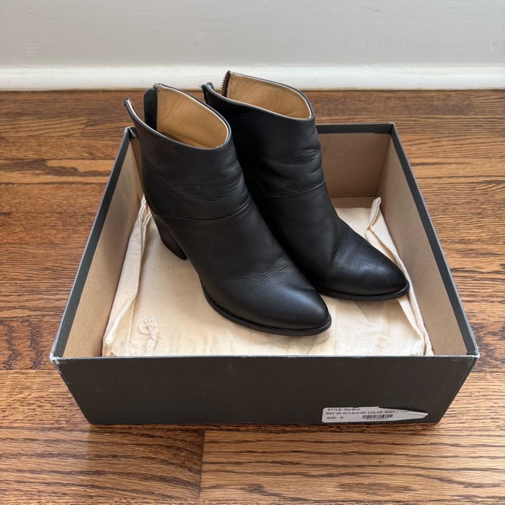 Nisolo Leather Ankle Boots